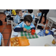 Los más pequeños celebraron el DIA DE LA BANDERA